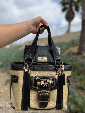 Coach Set  Hamptons Straw Tote + Patent Leather Wallet